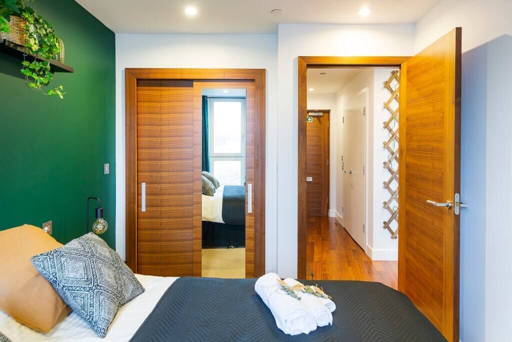 1 Schlafzimmer, schallisolierte Zimmer