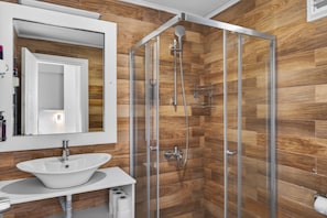 Habitación estándar doble | Minibar, espacio para trabajar con un portátil, wifi gratis