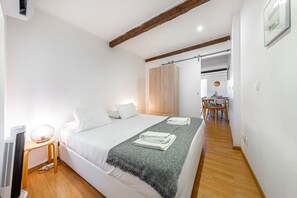 Appartement Standard, balcon | Literie de qualité supérieure, matelas mémoire de forme