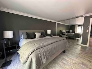 3 多间卧室、办公桌、熨斗/熨衣板、免费 WiFi