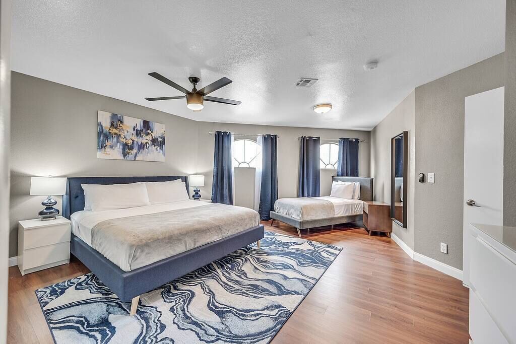 8 makuuhuonetta, silitysrauta/-lauta, Wi-Fi, vuodevaatteet