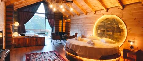 Deluxe Room | Premium bedding, down comforters, Select Comfort beds, free minibar