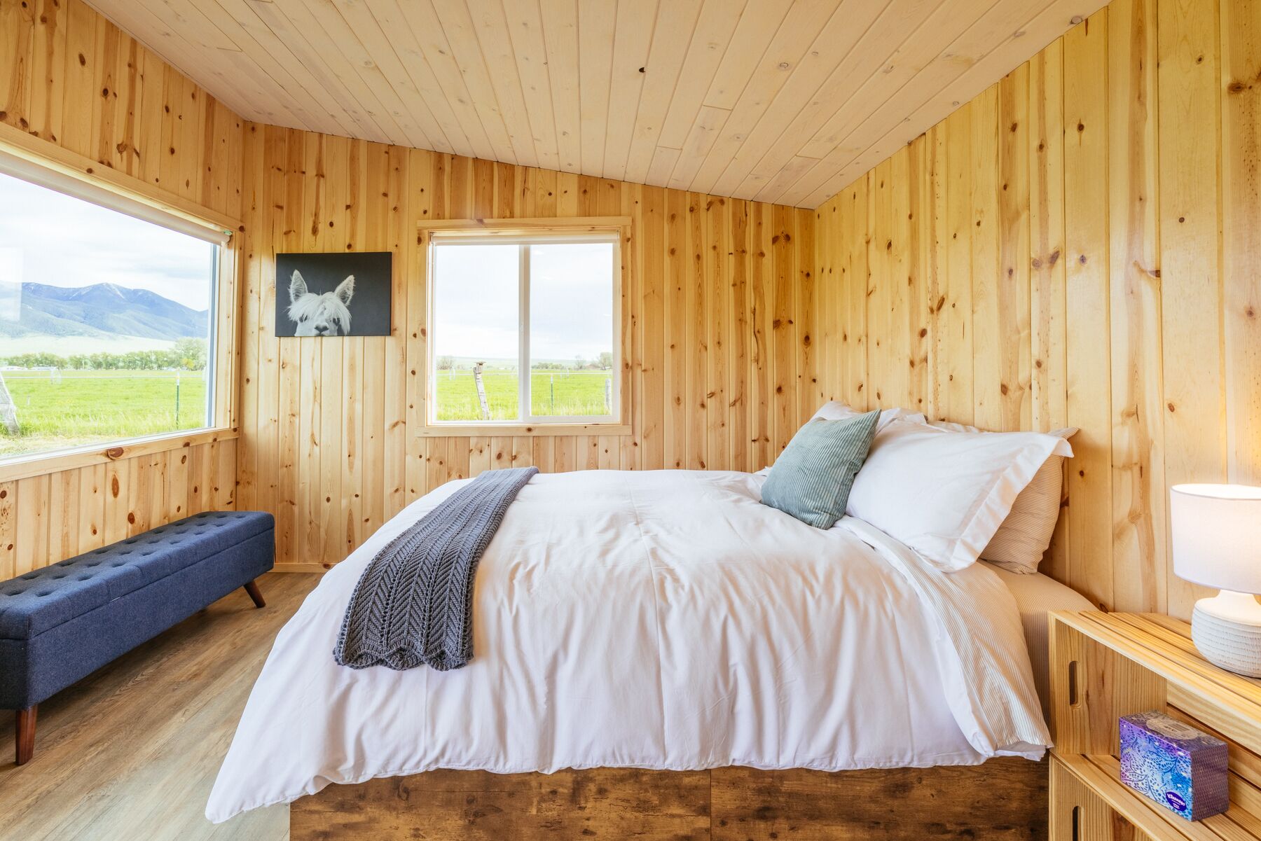 5 bedrooms, desk, free WiFi, bed sheets