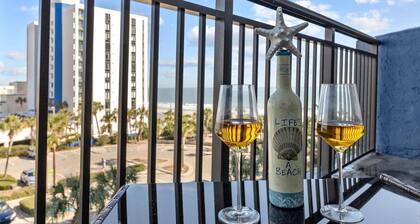 Bluewater Resort Beachfront Condo overlooking the sea!