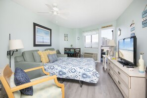 1 chambre, fer et planche à repasser, Wi-Fi gratuit, draps fournis