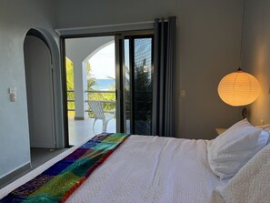 3 slaapkamers, een strijkplank/strijkijzer, wifi, beddengoed