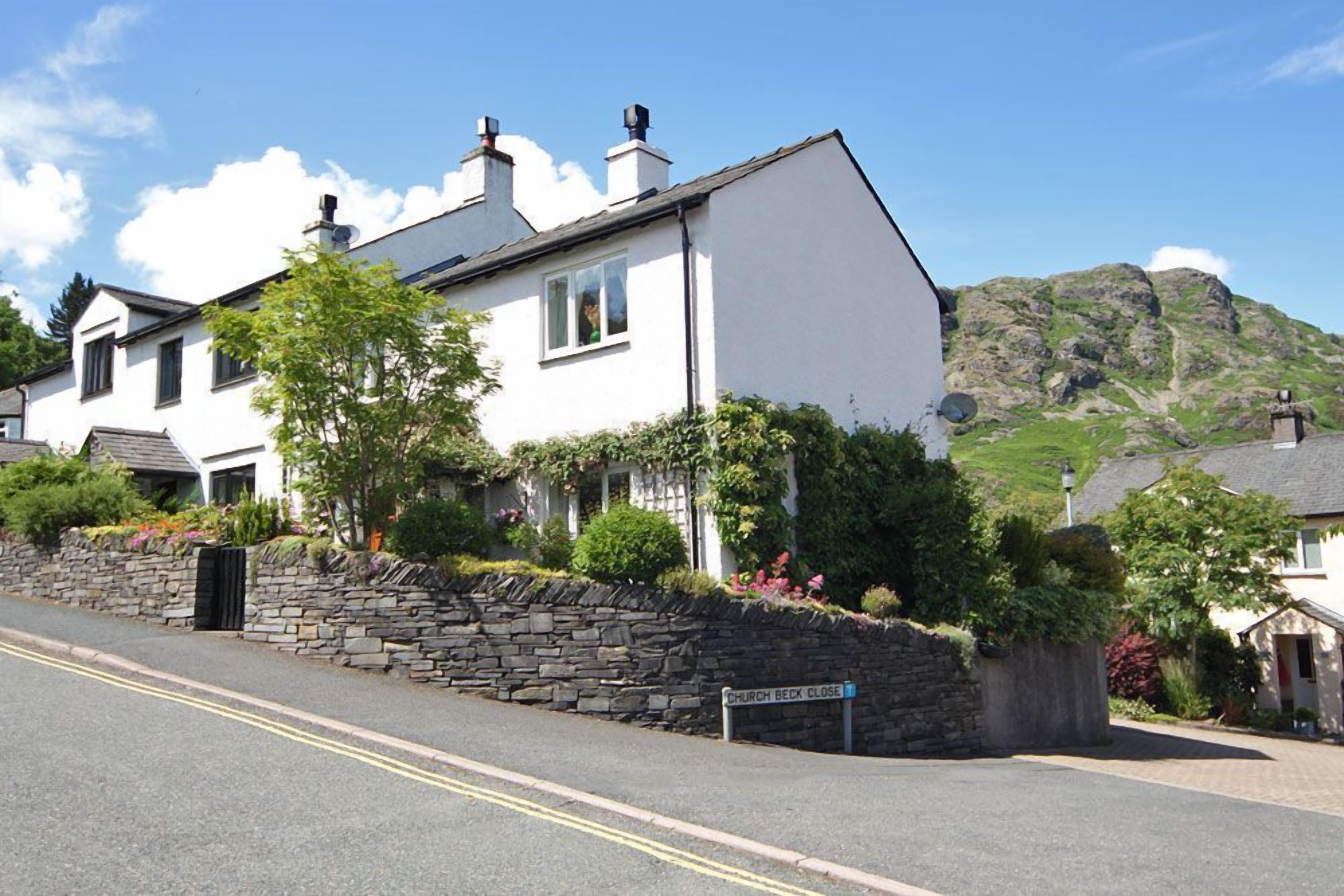 المنشأة من الخارج