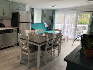 Interior - Steps to Beach Entrance #7, 1st floor, 2 Bedrooms, King Bed, Private deck/grill (Salisbury)