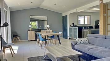 Smart TV, books, computer monitors