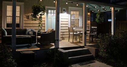 Charming Beach Cottage-1 block to beach/boardwalk