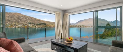 Pemandangan dari properti