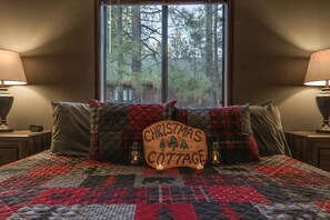 2 bedrooms, iron/ironing board, travel cot, free WiFi