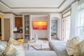 Room - A Luxury Apartment Getaway Just 5 Min From Buckhead ATL (Atlanta)