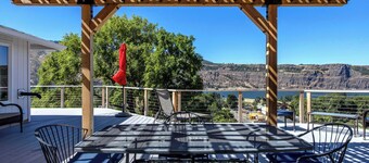 Point Lyle - River Views, Pellet Stove, Scenic!