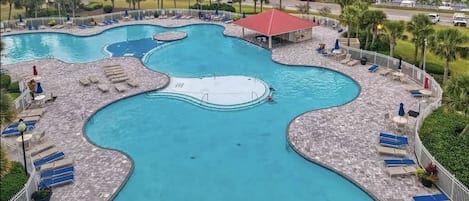 Piscine extérieure