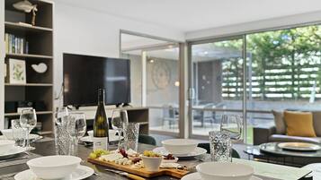 Apartment | In-room dining