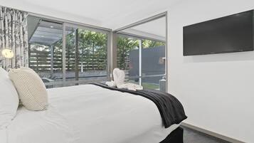 Apartment | 2 bedrooms, iron/ironing board, free WiFi