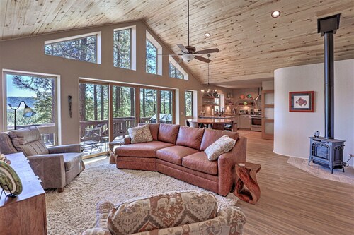 Li'l Piece of Heaven-Stunning Views-Amenities Galore plus A/C-Unwind in Bliss! 