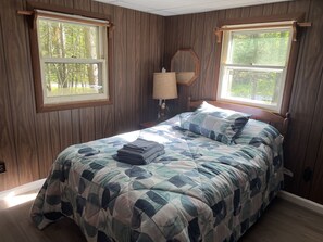3 bedrooms, desk, iron/ironing board, free WiFi - Romantic Pocono Lake Chalet: Firepit, Stream, near Lake, pools & Pet-Friendly (pocono lake)