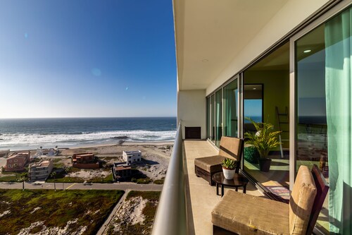 ***OCEAN FRONT, apartment with a view@ENSENADA***