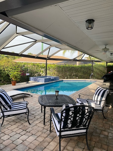 Marco Island! “On the Island” Pool/Spa/Waterfall Oasis Gorgeous Tropical Home