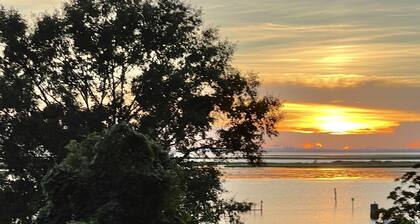 DAPHNE SCENIC BAY VIEW CONDO