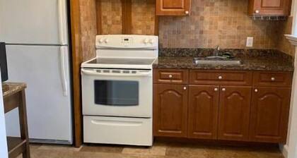 Minimalistic Charm & Comfort in the Heart of Miami