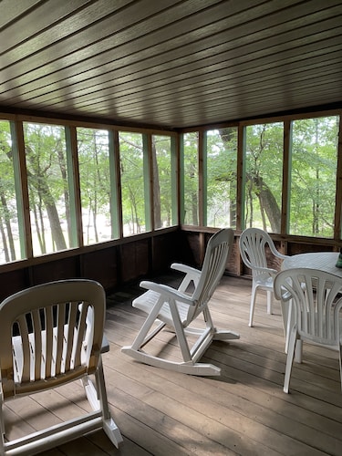 spacious cabin in incredible location