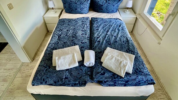 1 bedroom, WiFi (free), bed sheets