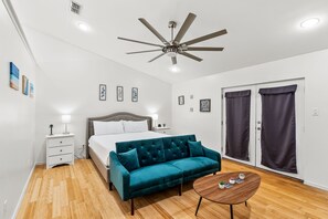 3 chambres, fer et planche à repasser, accès au Wi-Fi (inclus)