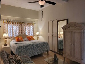 1 chambre, bureau, fer et planche à repasser, Wi-Fi gratuit