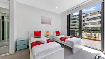 2 dormitoris, escriptori, planxa i posts de planxar i wifi