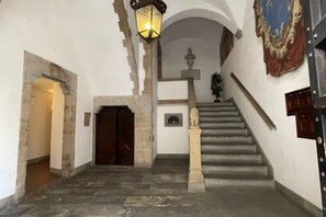 Interior - Luxury Apartment Bellosguardo | Palazzo Salviati (Firenze)