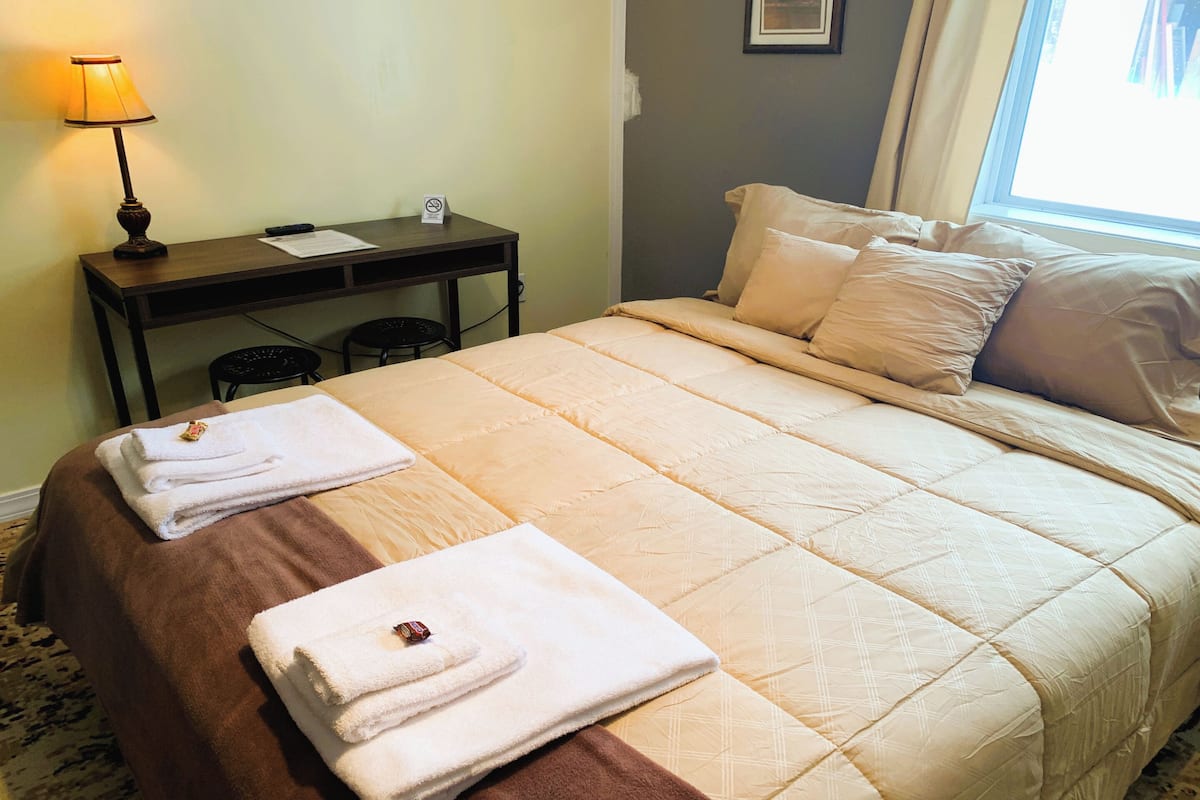 1 bedroom, free WiFi, bed sheets