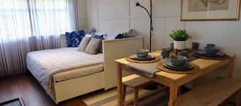1 Bed Cabin - Sleeps 2 - 15 mins from Lyme Regis