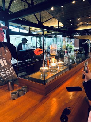 Shopping mall - Hotel el Tucan Alajuela (Alajuela)