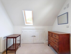 Interior - Carthagena, Birdham -  a flat that sleeps 2 guests  in 1 bedroom (Chichester)