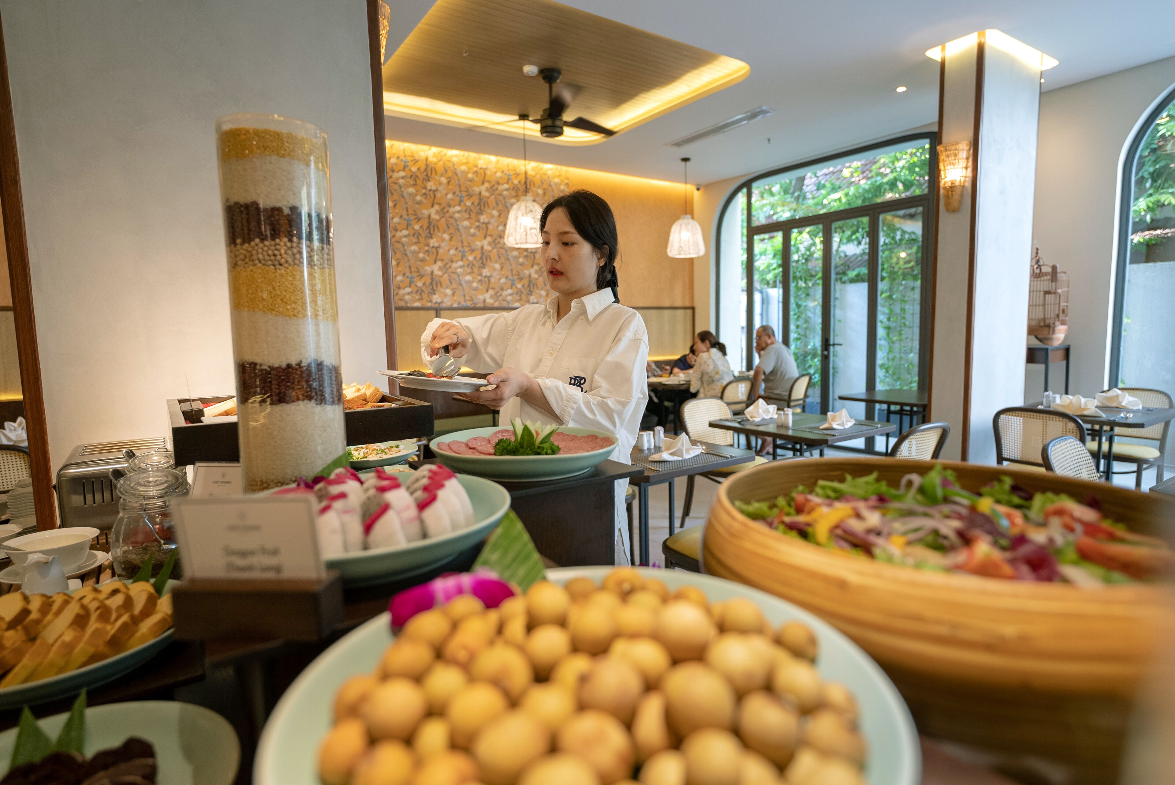 Bao gồm bữa sáng buffet hàng ngày 
