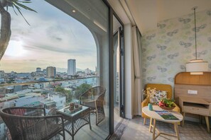 Minibar, coffres-forts dans les chambres, décoration personnalisée