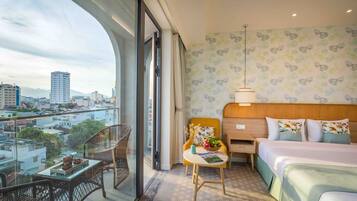 Deluxe City View Double | Minibar, in-room safe, individually decorated, individually furnished