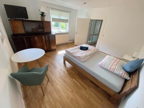 2 chambres, Wi-Fi gratuit, draps fournis