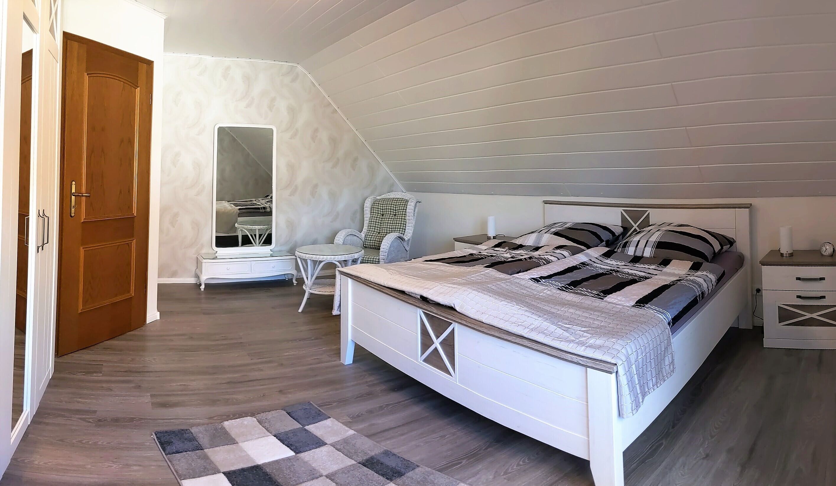 2 camere, ferro/asse da stiro, Wi-Fi gratuito, lenzuola