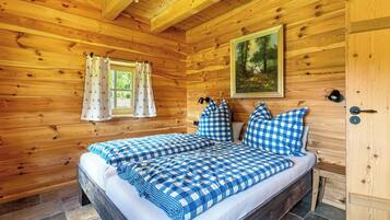 3 camere, ferro/asse da stiro, Wi-Fi gratuito, lenzuola