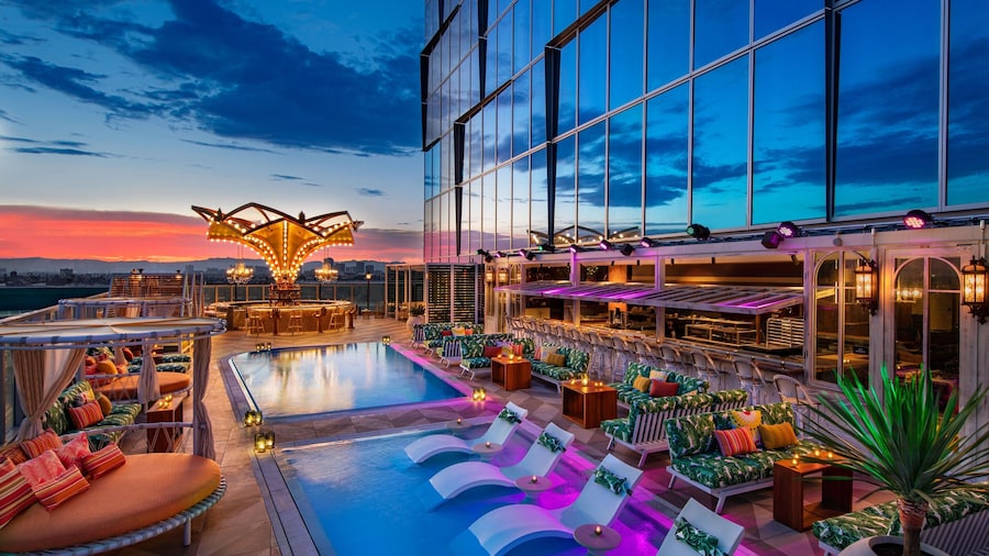 Moxy Downtown Los Angeles