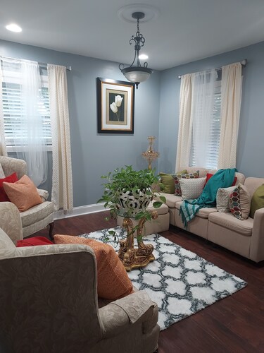 Quiet relaxing home Just 20 miles from Atlanta