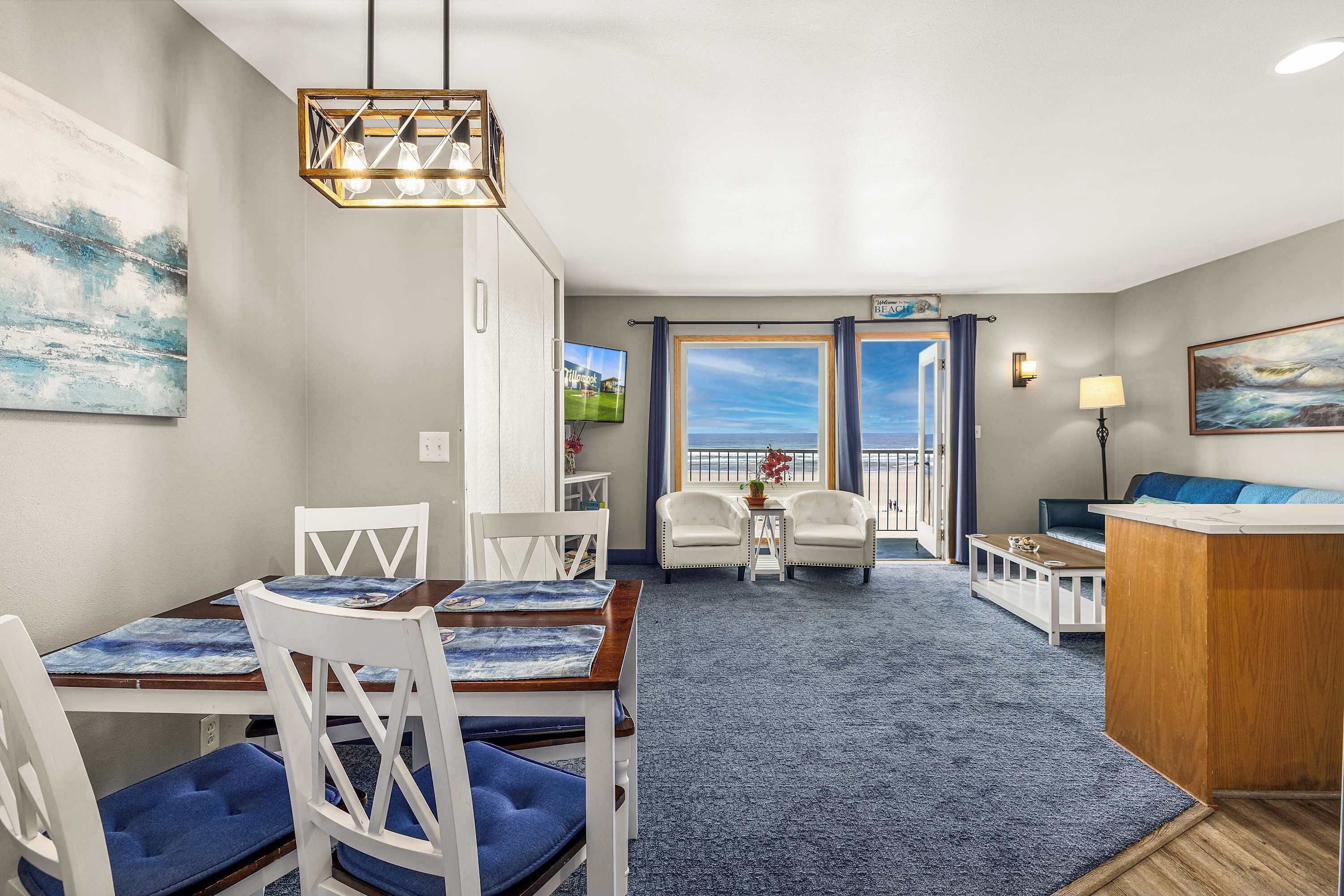 Fernseher, DVD-Player, Arbeitsbereiche