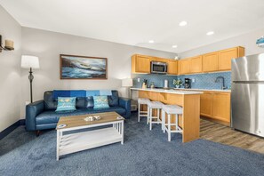 Fernseher, DVD-Player, Arbeitsbereiche