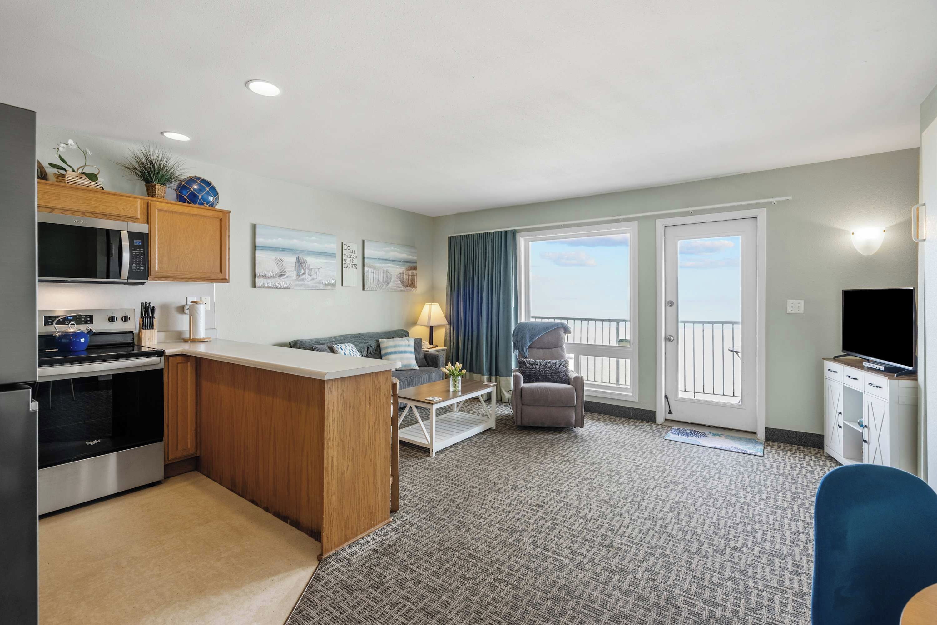 TV, DVD player, offices