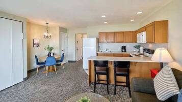 TV, DVD player, offices