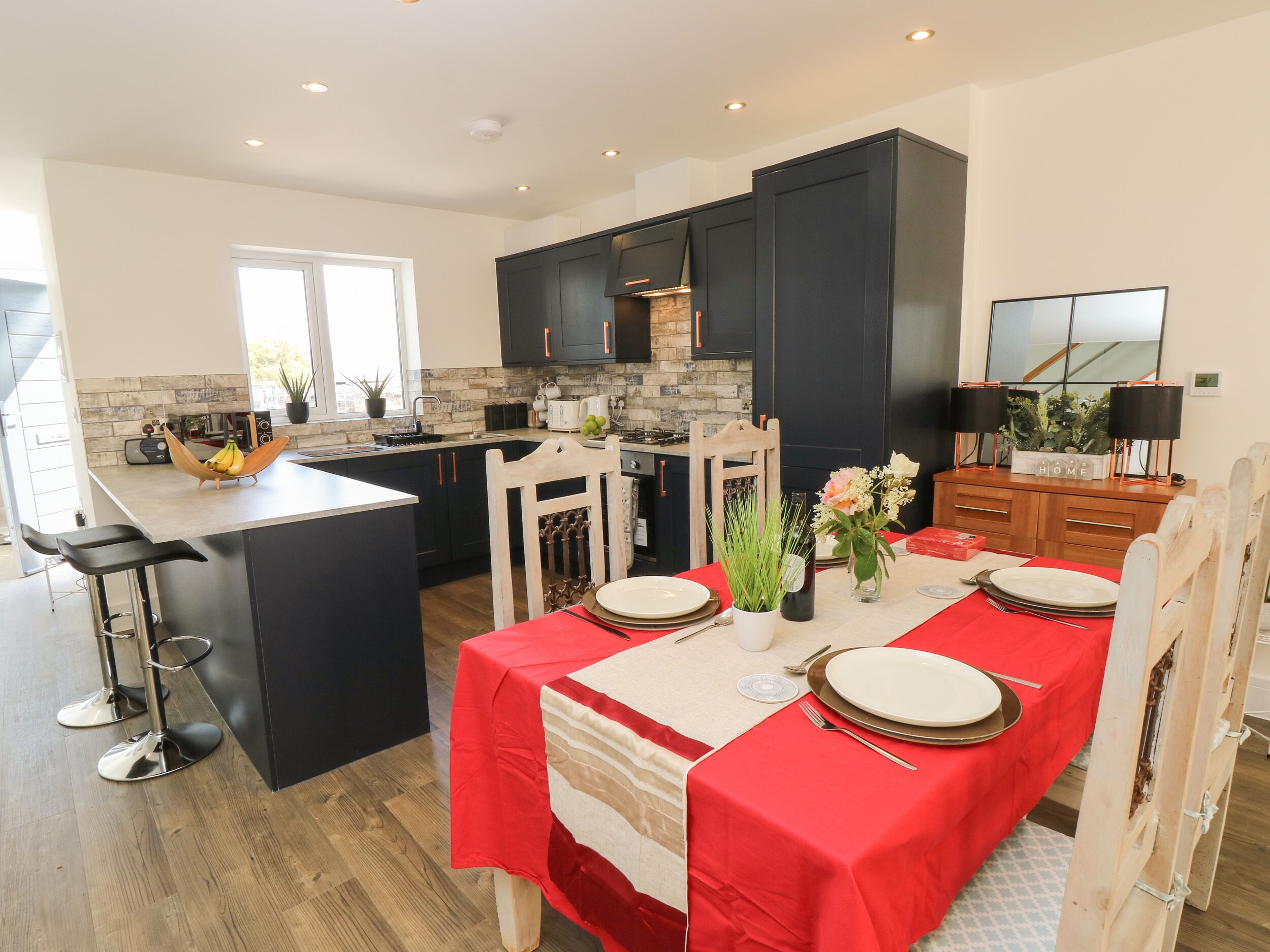 Cottage | Interior
